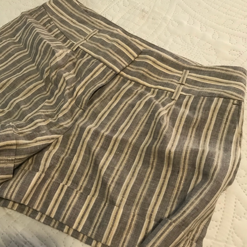 Loft Cuffed High Waist Shorts Grey, Gold, White